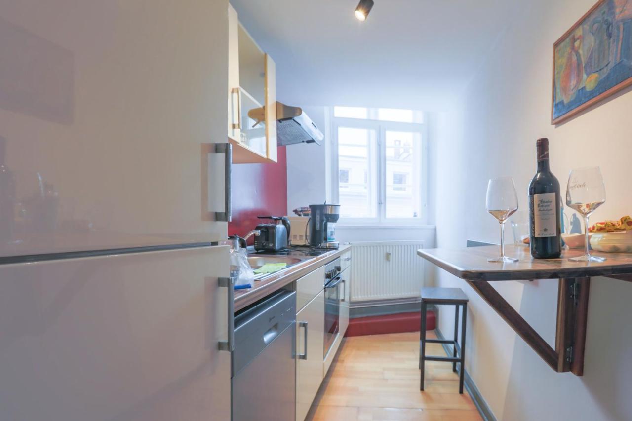 Apartments Im Einhornhaus Lubeck Exterior photo