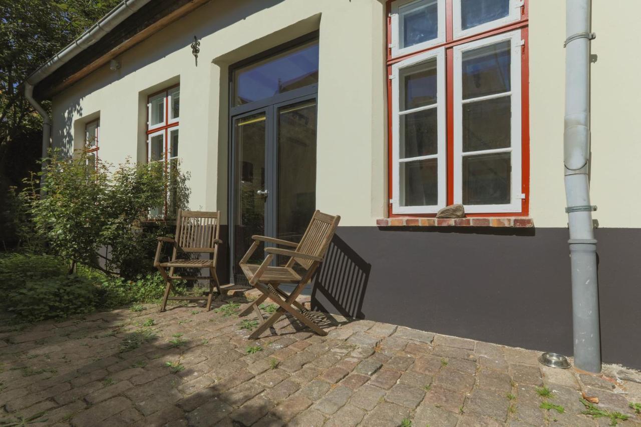Apartments Im Einhornhaus Lubeck Exterior photo